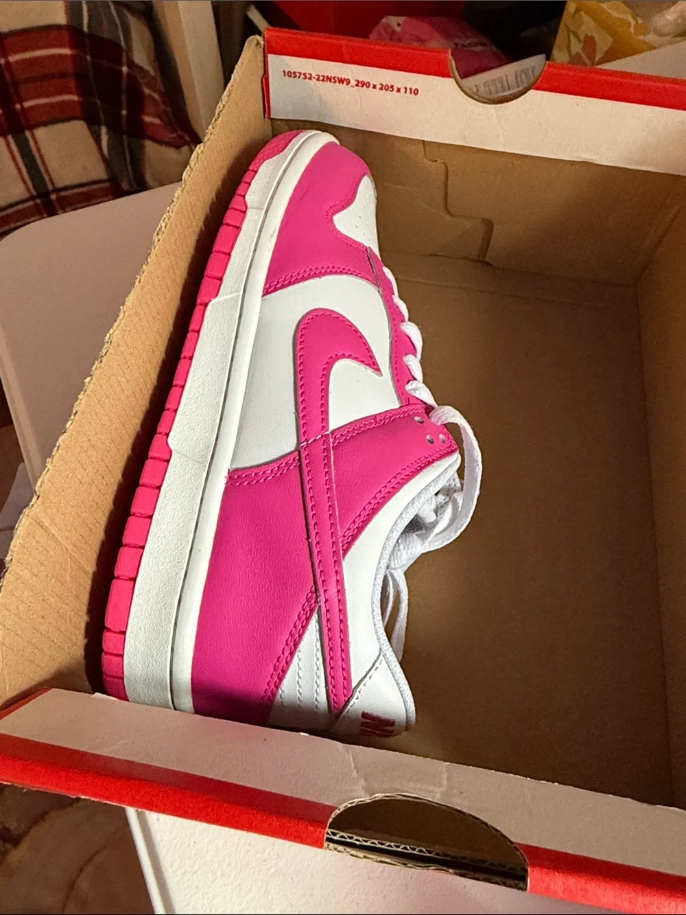Nike Low Top Sneakers in White & Hot Pink